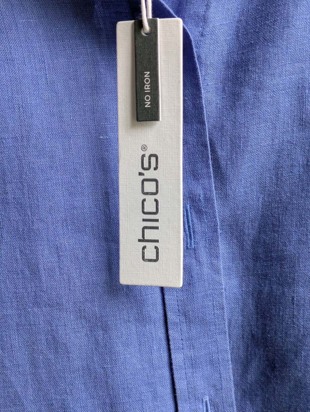 NWT....Chico's Blue "No Iron"Linen Blouse - Size 3 (US 16) - Picture 3 of 11
